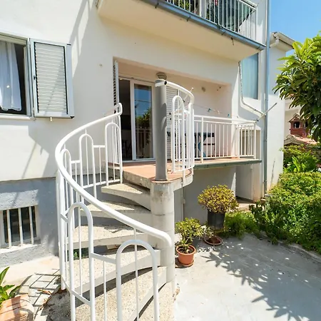 Apartman Venci *